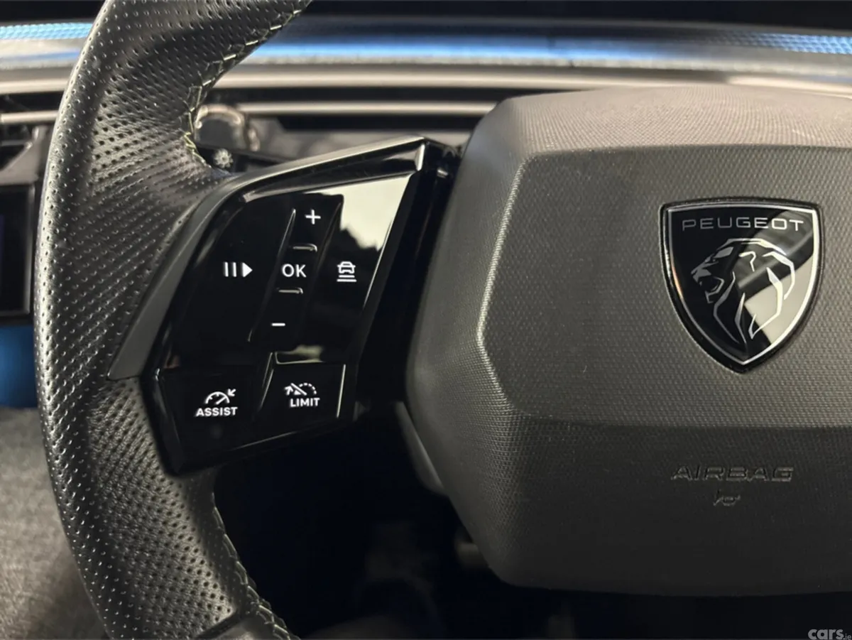 Peugeot 3008 MPV, Electric, 2025, Blue