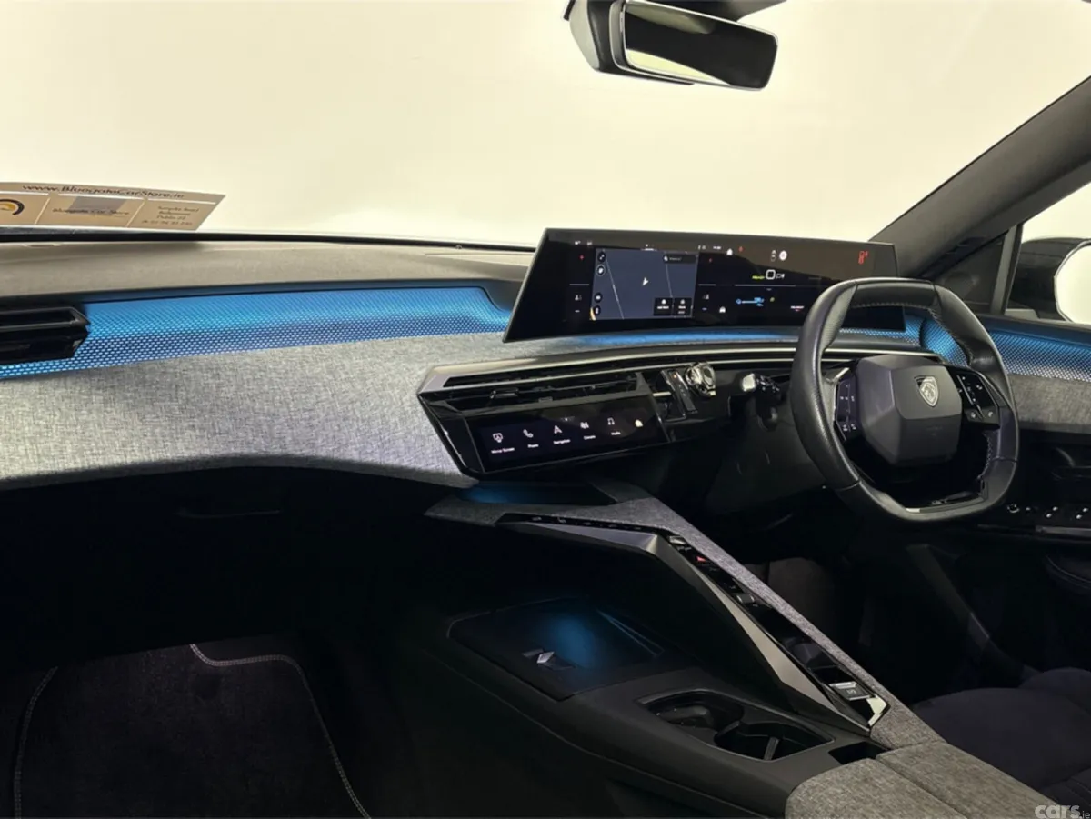 Peugeot 3008 MPV, Electric, 2025, Blue