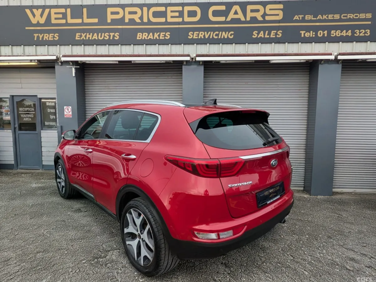 Kia Sportage MPV, Diesel, 2018, Red