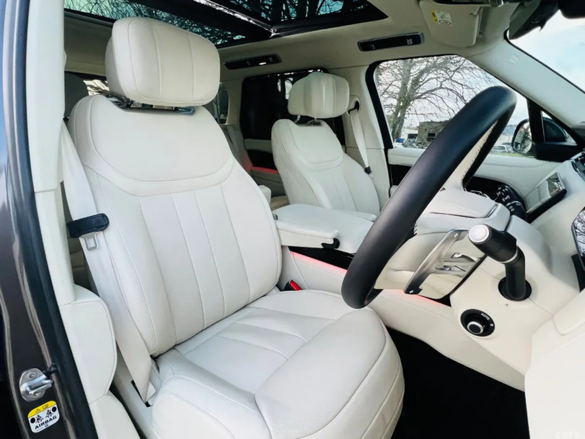 Land Rover Range Rover SUV, Petrol Plug-in Hybrid, 2022, Grey