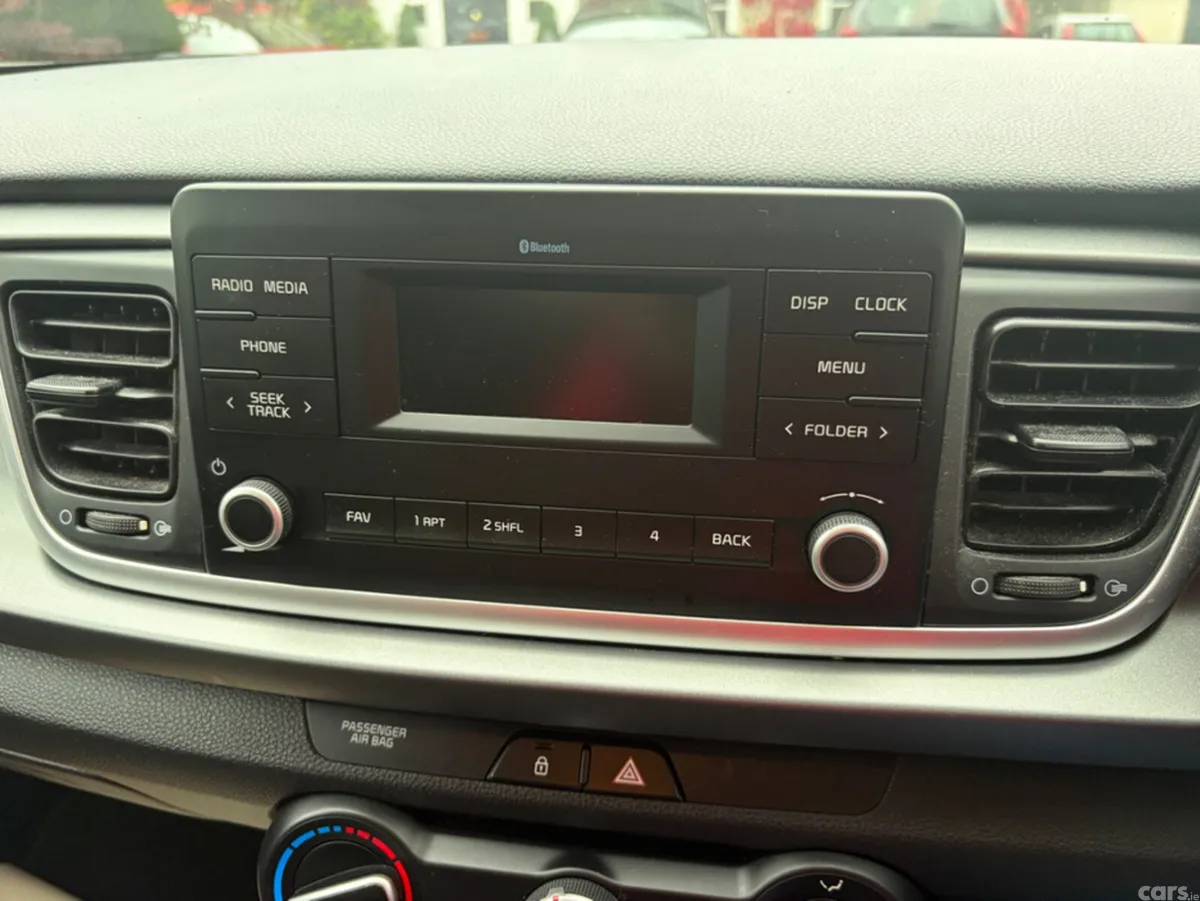 Kia Rio Hatchback, Petrol, 2021, Silver