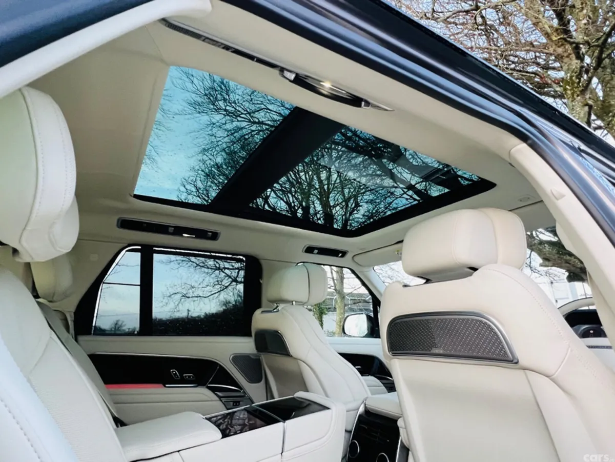 Land Rover Range Rover SUV, Petrol Plug-in Hybrid, 2022, Grey