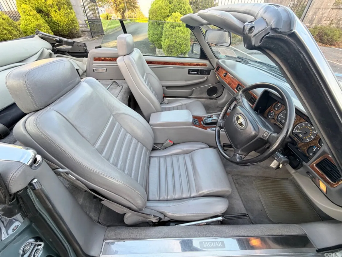 Jaguar XJ Convertible, Petrol, 1993, Blue