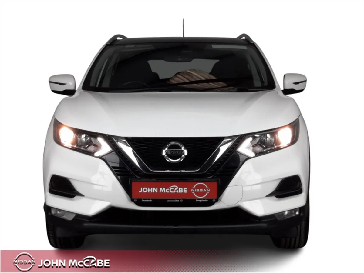 Nissan Qashqai MPV, Petrol, 2020, White
