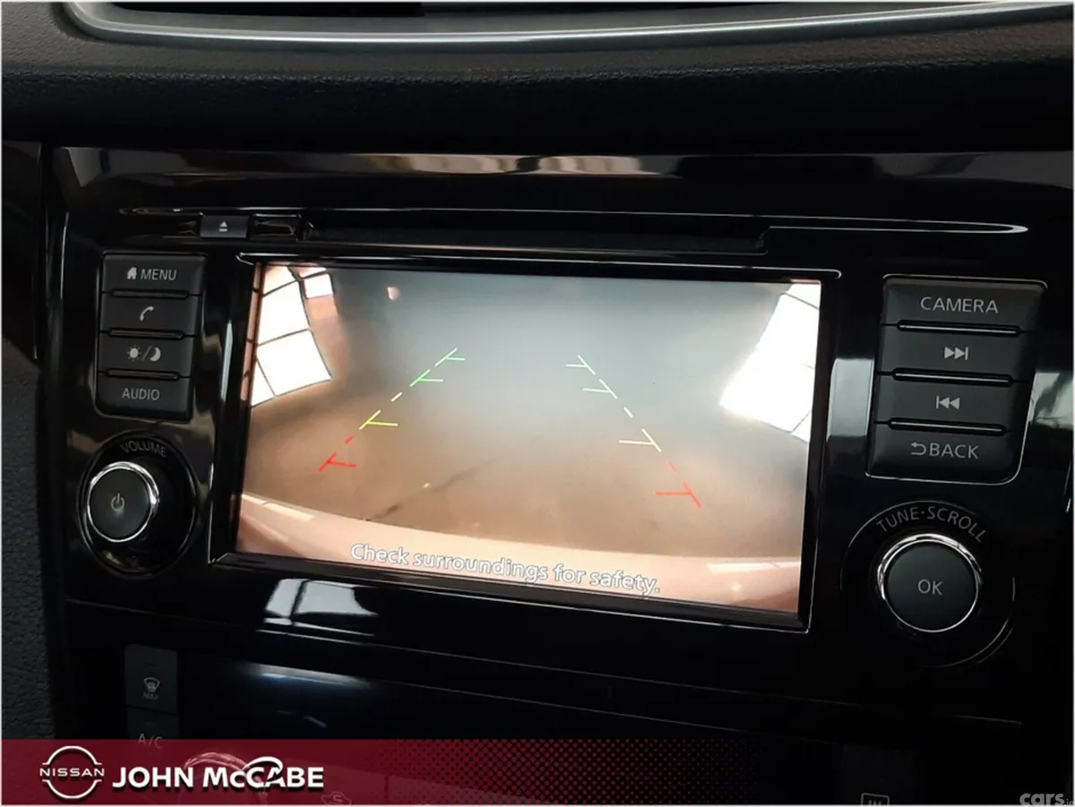 Nissan Qashqai MPV, Petrol, 2020, White