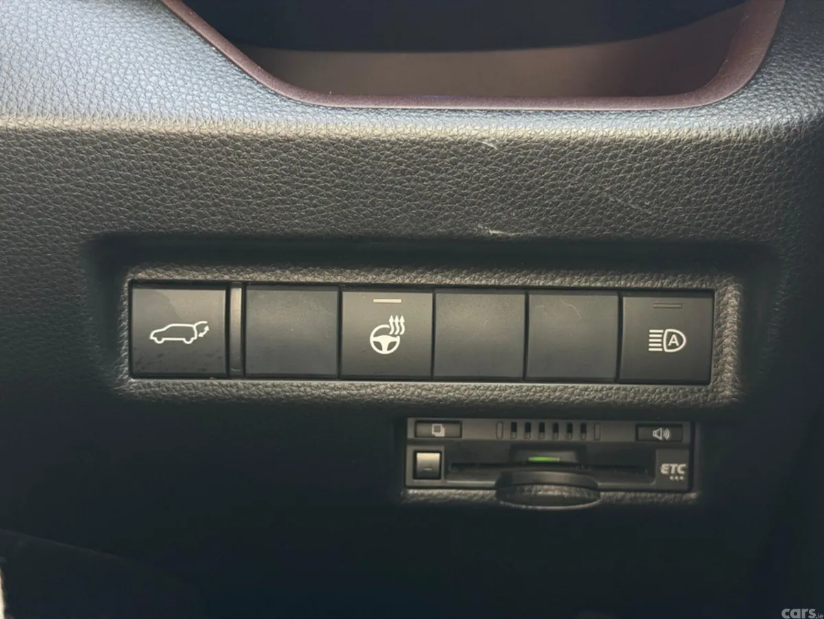 Toyota RAV4 MPV, Petrol Hybrid, 2020, White