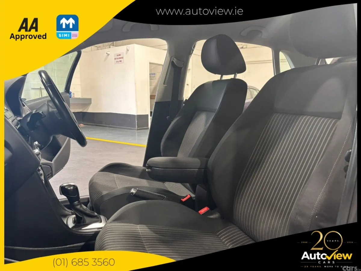 Volkswagen Polo Hatchback, Petrol, 2012, Black