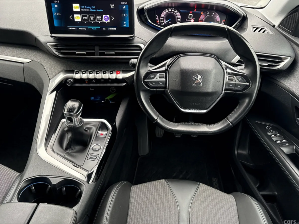 Peugeot 3008 MPV, Diesel, 2021, White