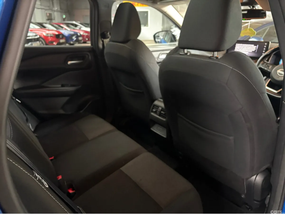 Nissan Qashqai MPV, Petrol, 2023, Blue