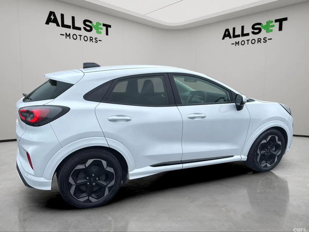 Ford Puma MPV, Electric, 2025, White