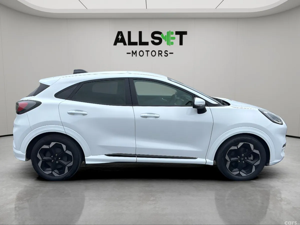 Ford Puma MPV, Electric, 2025, White