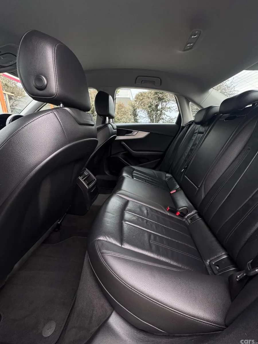 Audi A4 Saloon, Diesel, 2016, Grey