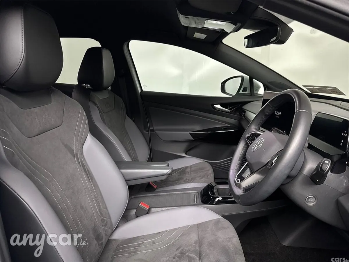 Volkswagen ID.4 Estate, Electric, 2026, White