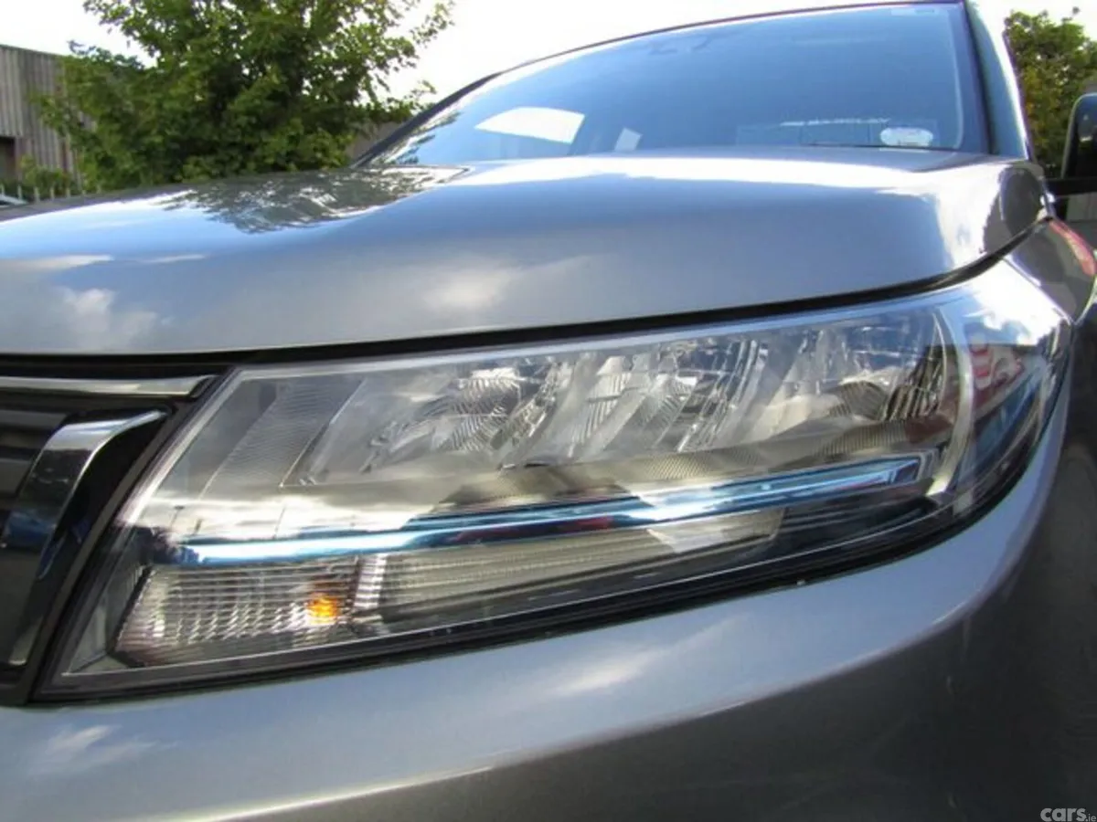 Suzuki Vitara Hatchback, Petrol Hybrid, 2023, Grey