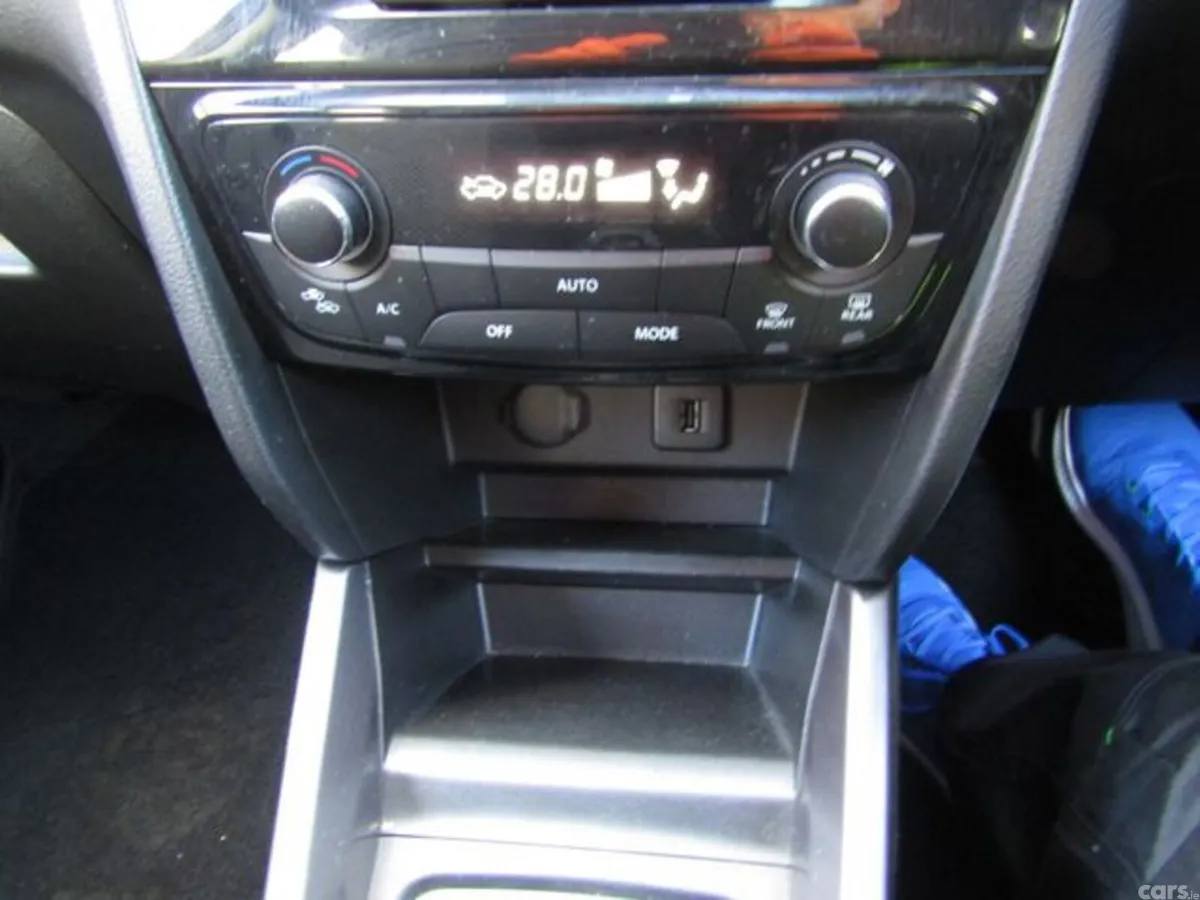 Suzuki Vitara Hatchback, Petrol Hybrid, 2023, Grey