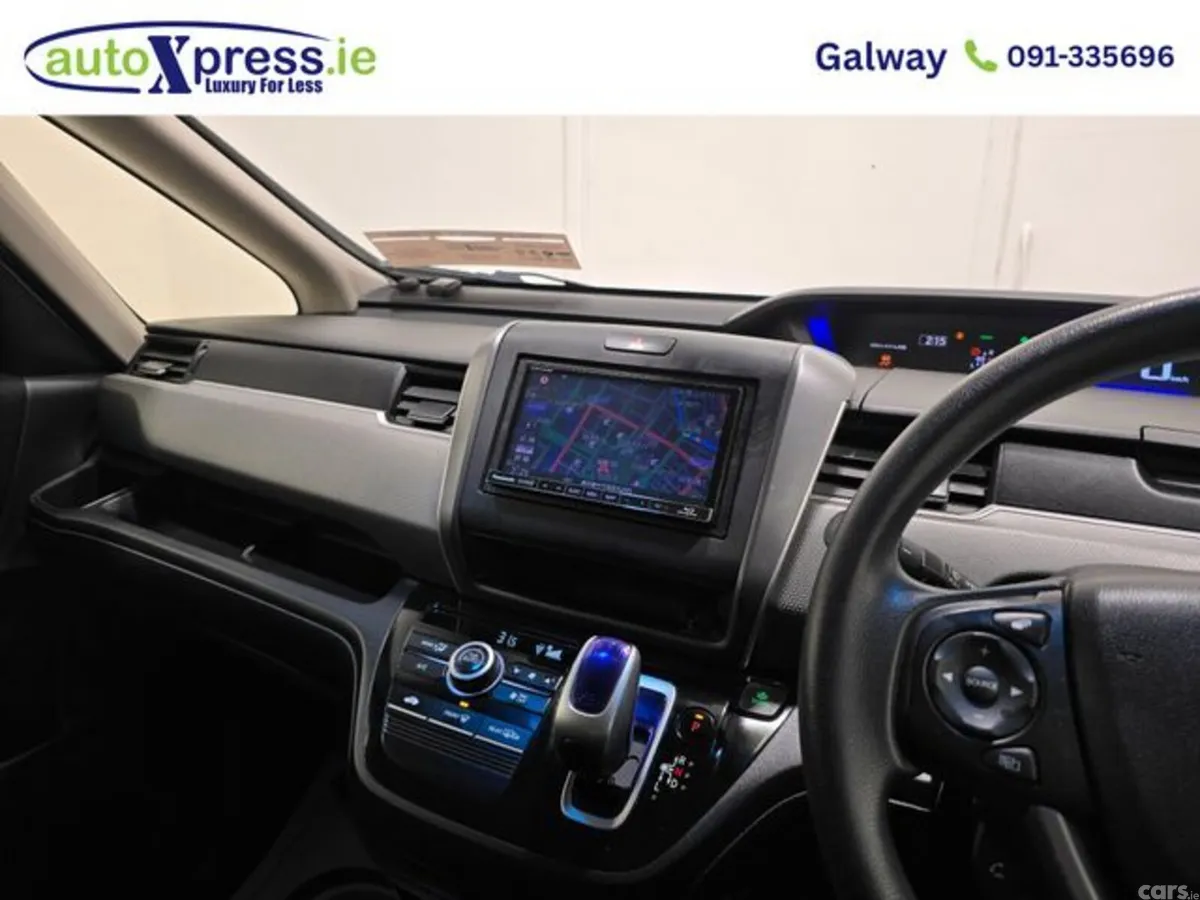Honda Freed MPV, Petrol Hybrid, 2016, White