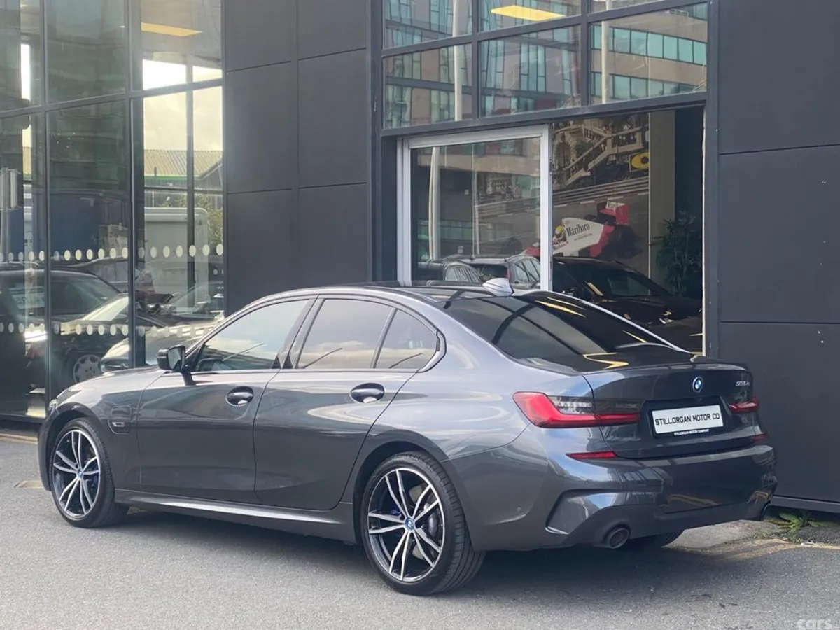 BMW 3-Series Saloon, Petrol Plug-in Hybrid, 2022, Grey