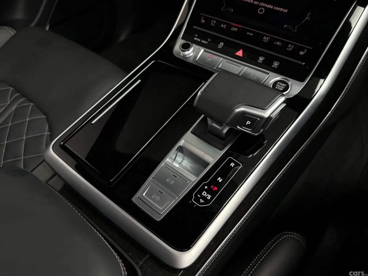 Audi Q8 SUV, Petrol Plug-in Hybrid, 2026, Blue