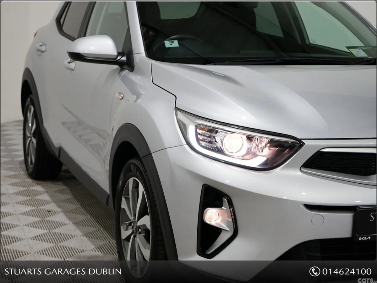 Kia Stonic Estate, Petrol, 2022, Silver