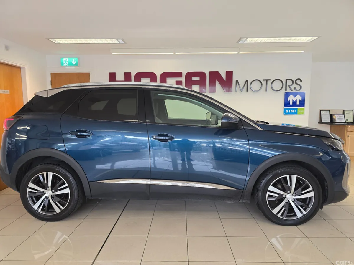 Peugeot 3008 MPV, Diesel, 2021, Blue
