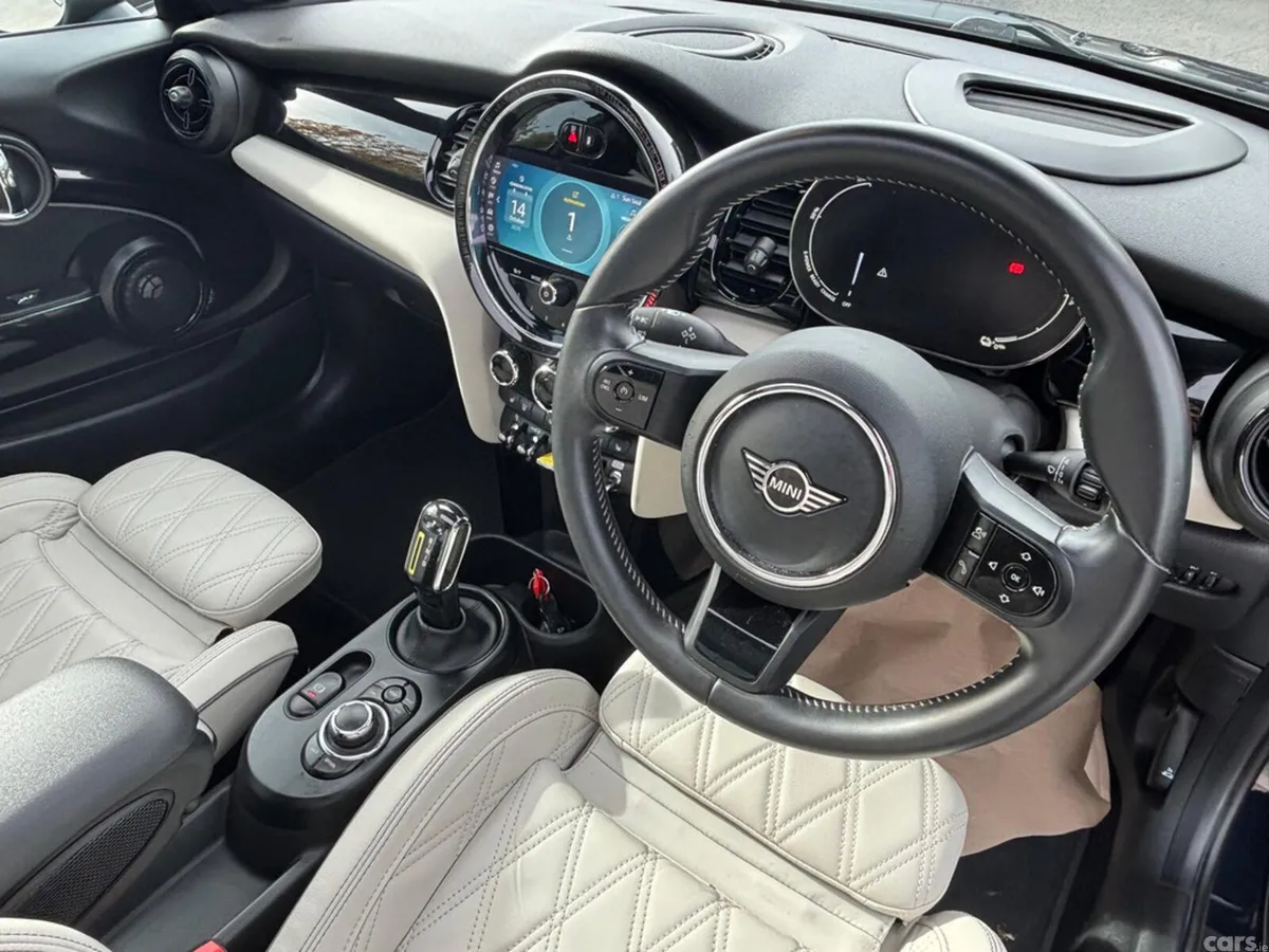 Mini Cooper Hatchback, Electric, 2023, Black