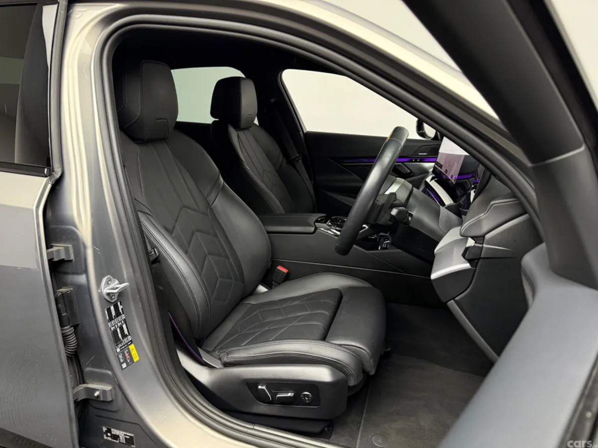 BMW 5-Series Saloon, Petrol Plug-in Hybrid, 2025, Grey