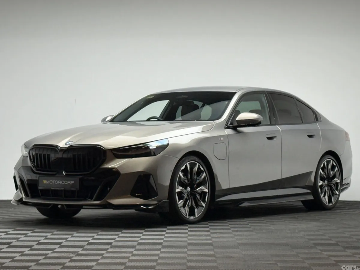 BMW 5-Series Saloon, Petrol Plug-in Hybrid, 2025, Grey