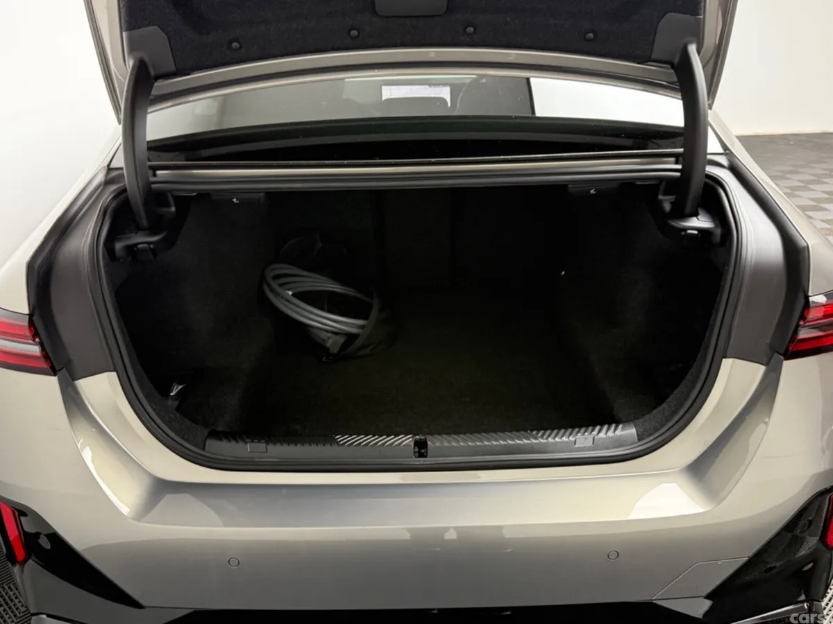 BMW 5-Series Saloon, Petrol Plug-in Hybrid, 2025, Grey