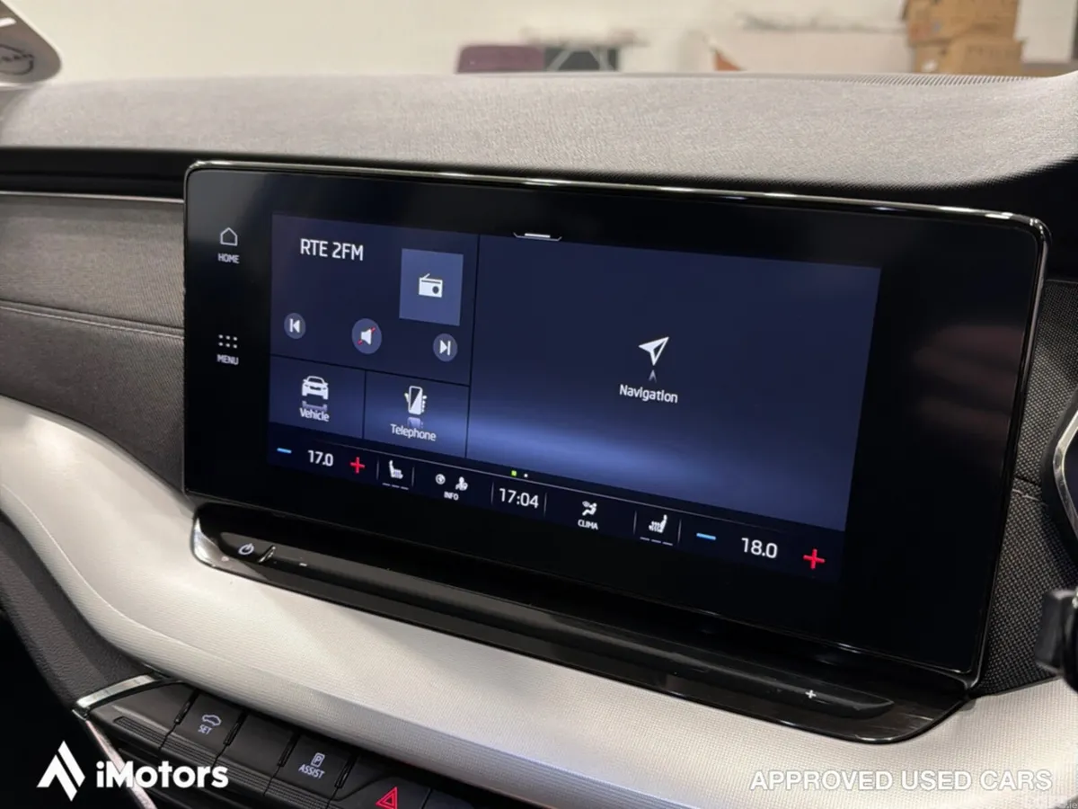 Skoda Octavia Saloon, Diesel, 2023, White