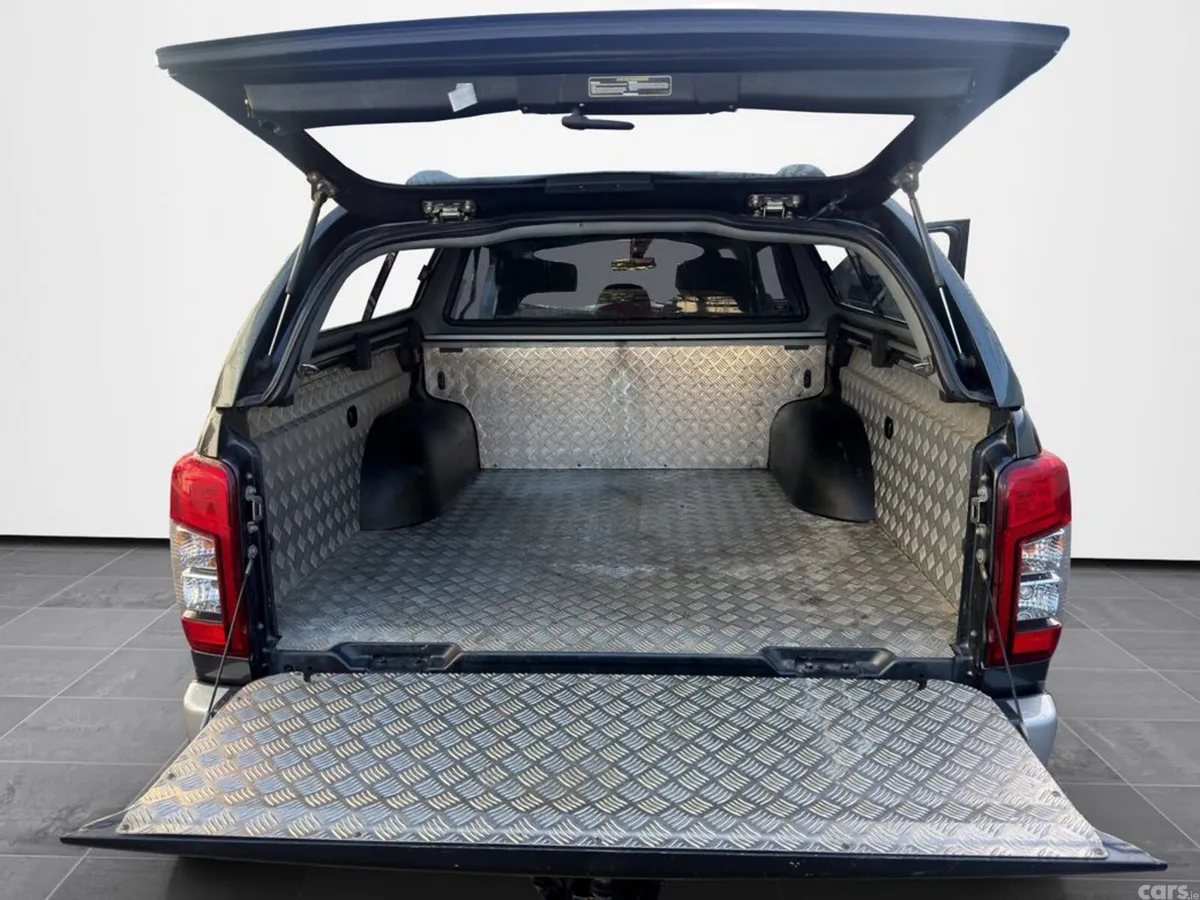 Mitsubishi L200 Pick Up, Diesel, 2021, Grey