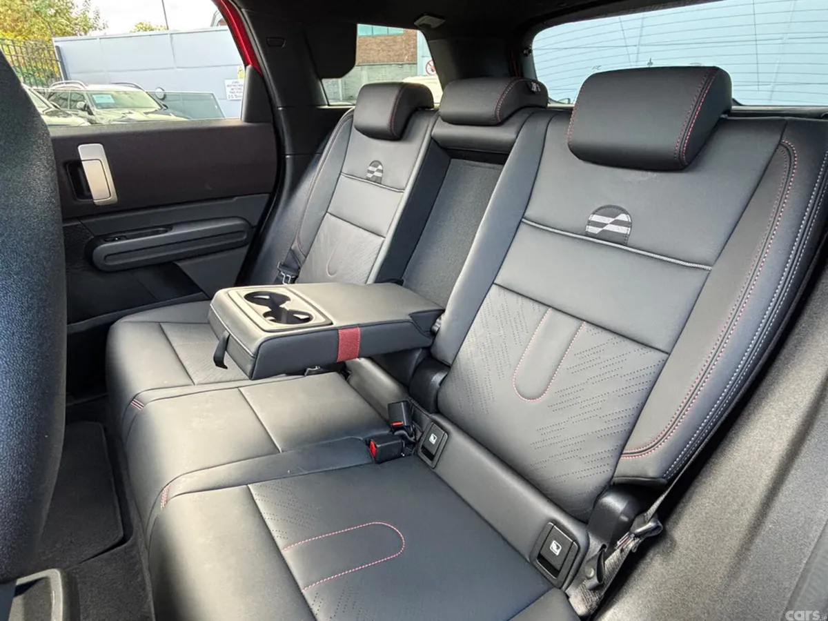 Mini Countryman Hatchback, Electric, 2024, Red