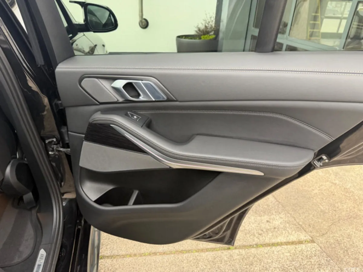 BMW X5 SUV, Petrol Plug-in Hybrid, 2024, Black