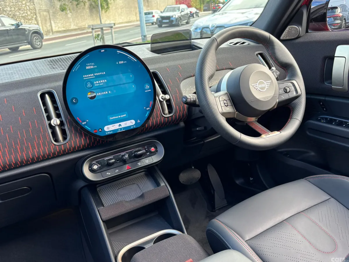 Mini Countryman Hatchback, Electric, 2024, Red