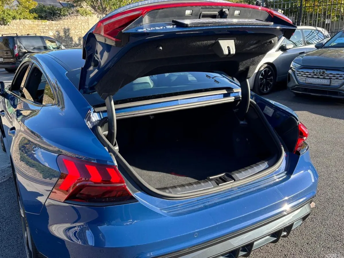 Audi e-tron GT Coupe, Electric, 2024, Blue