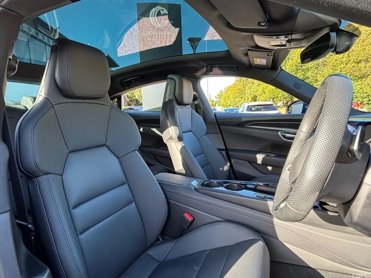 Audi e-tron GT Coupe, Electric, 2024, Blue