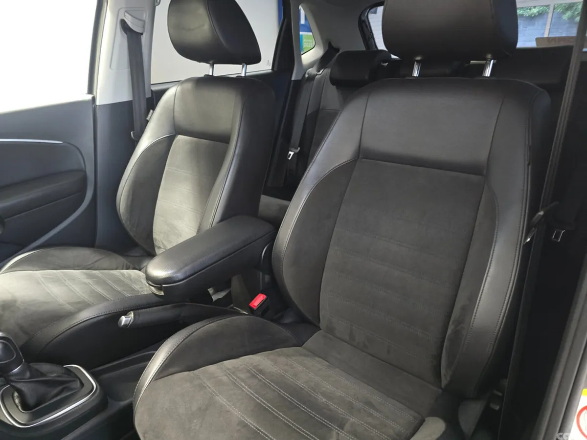 Volkswagen Polo Hatchback, Petrol, 2017, Grey