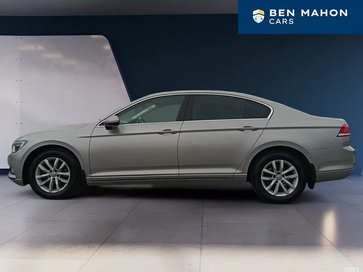 Volkswagen Passat Saloon, Diesel, 2016, Silver