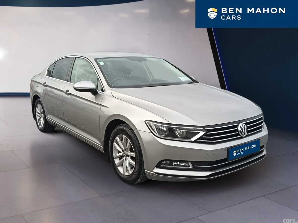Volkswagen Passat Saloon, Diesel, 2016, Silver