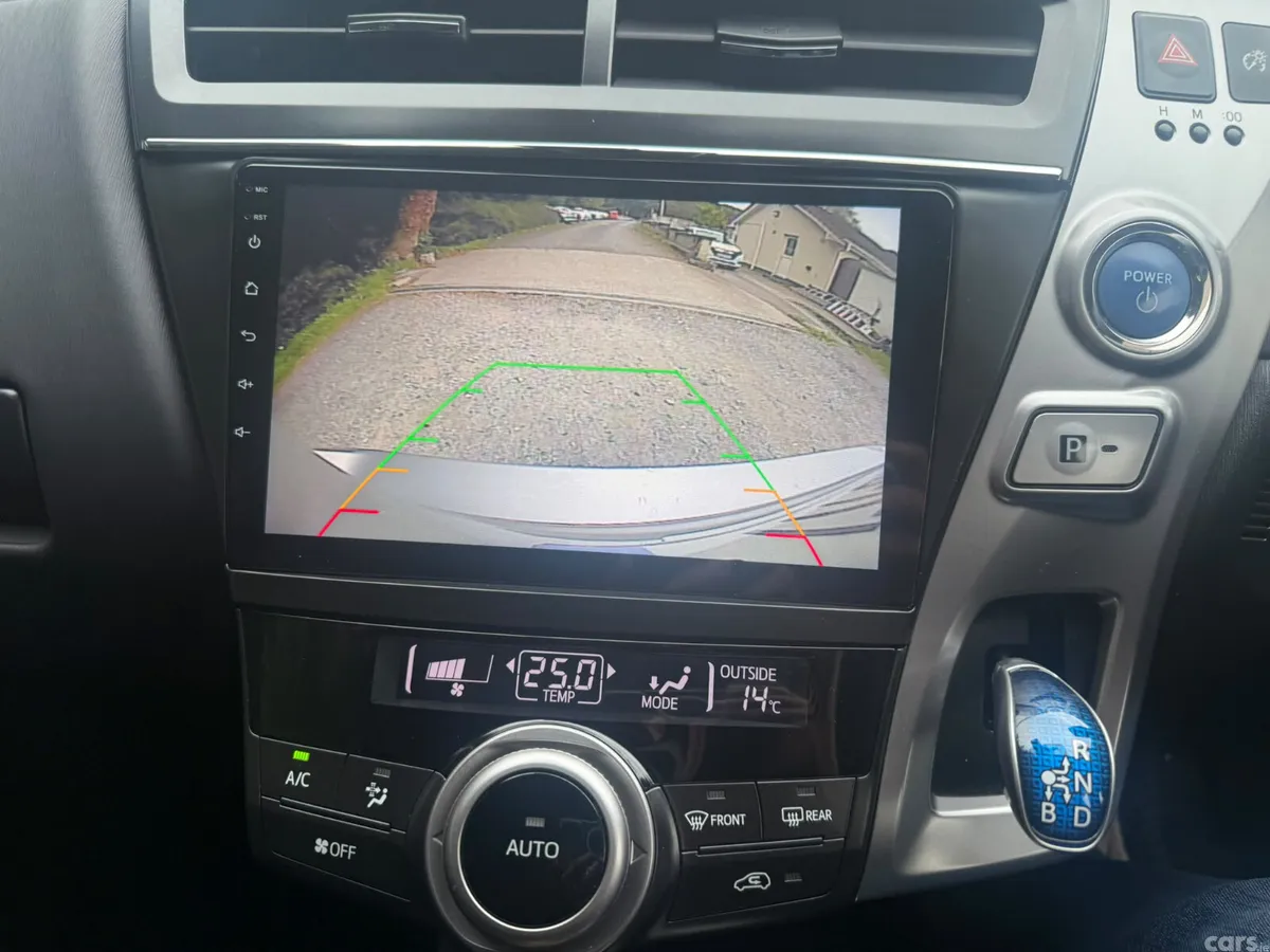 Toyota Prius MPV, Petrol Hybrid, 2017, Silver