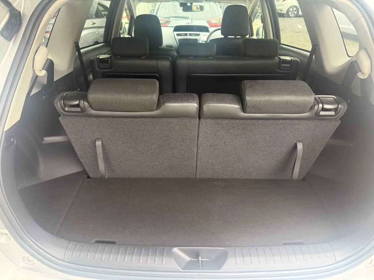 Toyota Prius MPV, Petrol Hybrid, 2017, Silver
