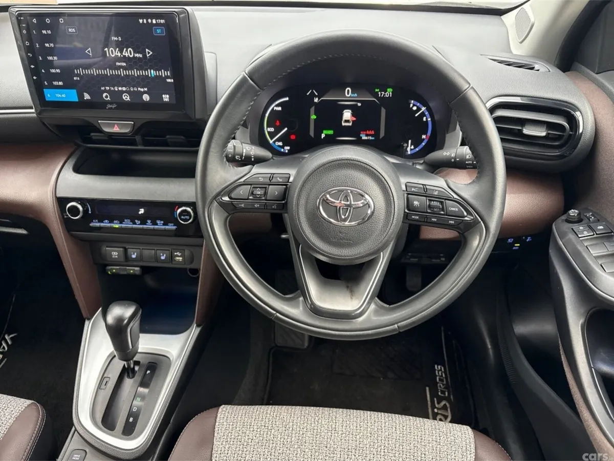 Toyota Yaris Cross SUV, Petrol Hybrid, 2021, White