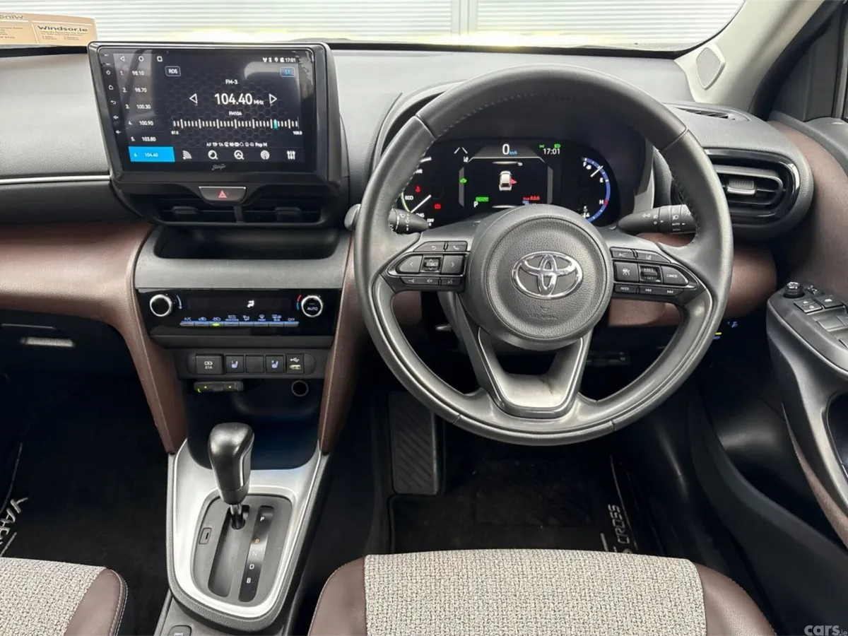 Toyota Yaris Cross SUV, Petrol Hybrid, 2021, White