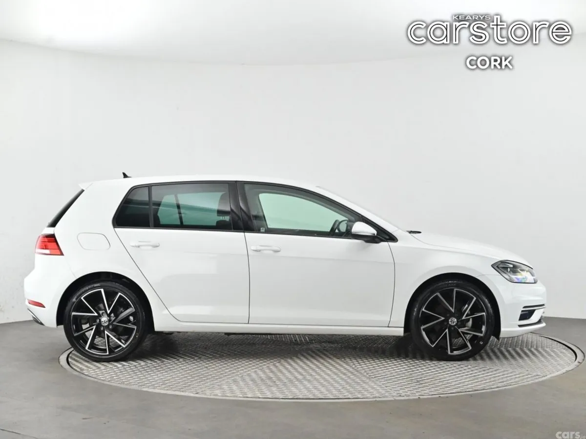 Volkswagen Golf Hatchback, Petrol, 2019, White