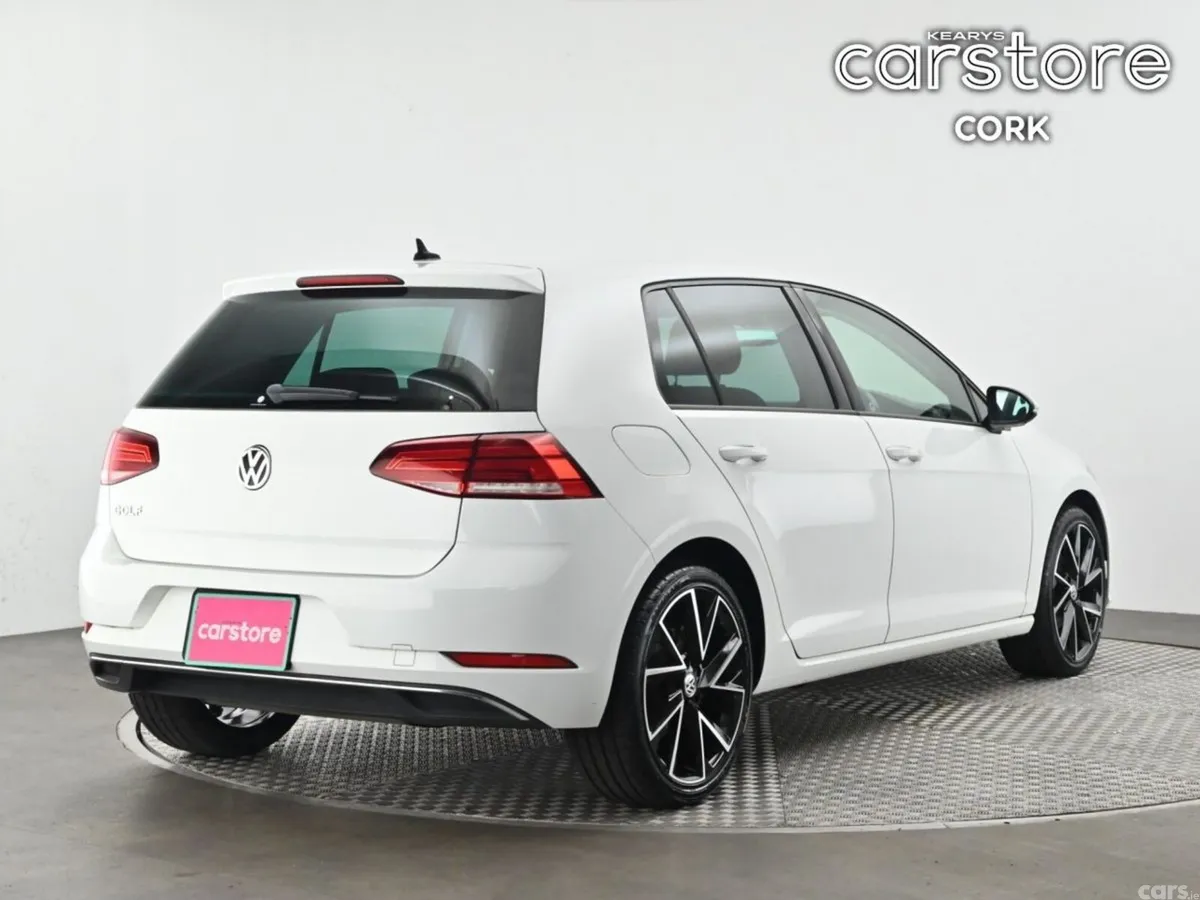 Volkswagen Golf Hatchback, Petrol, 2019, White