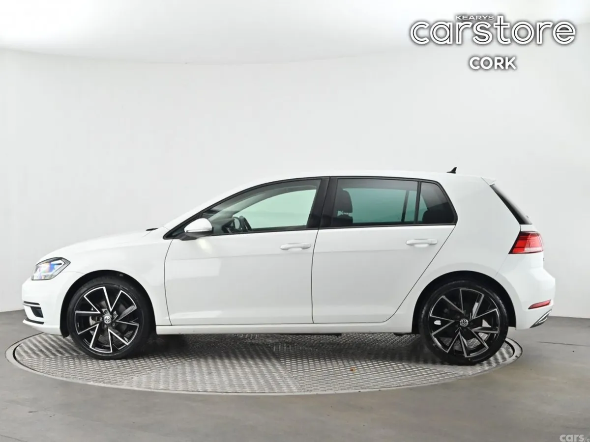 Volkswagen Golf Hatchback, Petrol, 2019, White