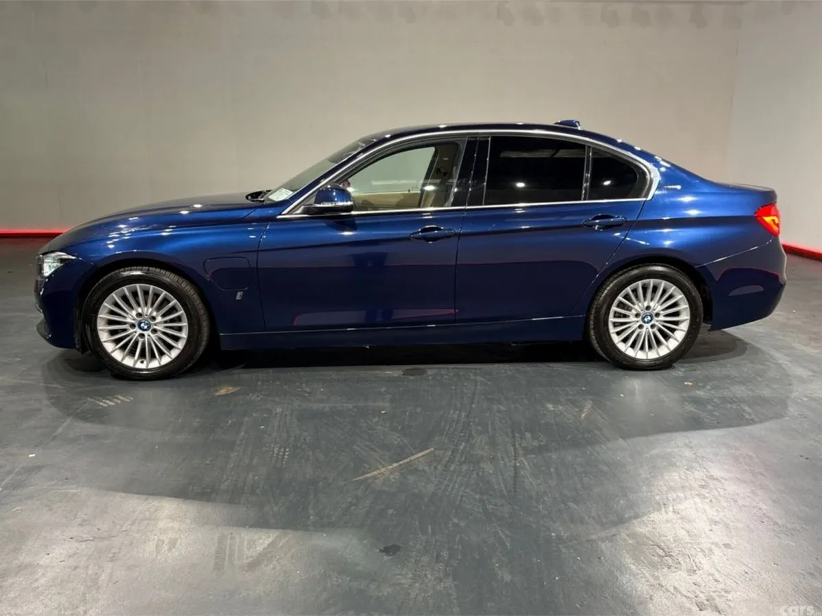 BMW 3-Series Saloon, Petrol Plug-in Hybrid, 2018, Blue