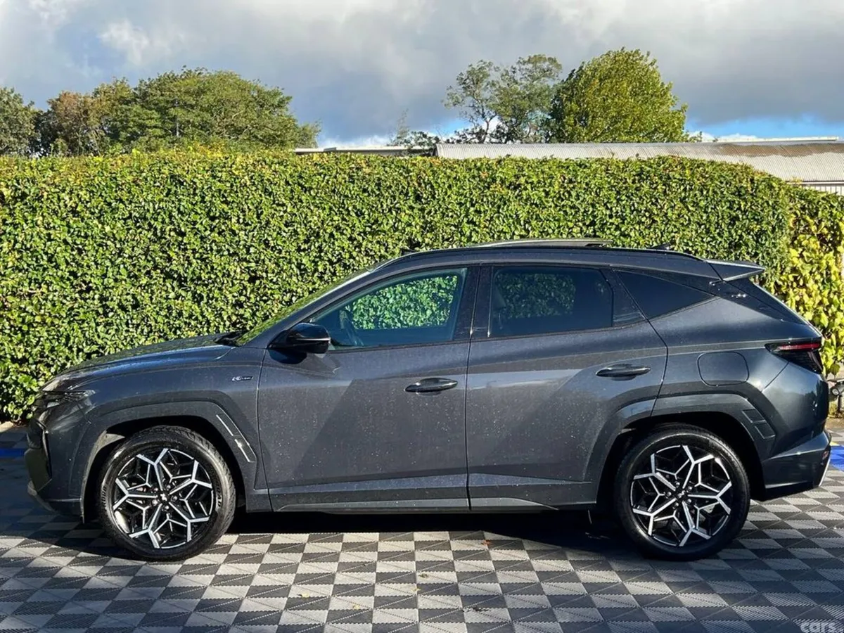 Hyundai Tucson SUV, Petrol Plug-in Hybrid, 2023, Grey