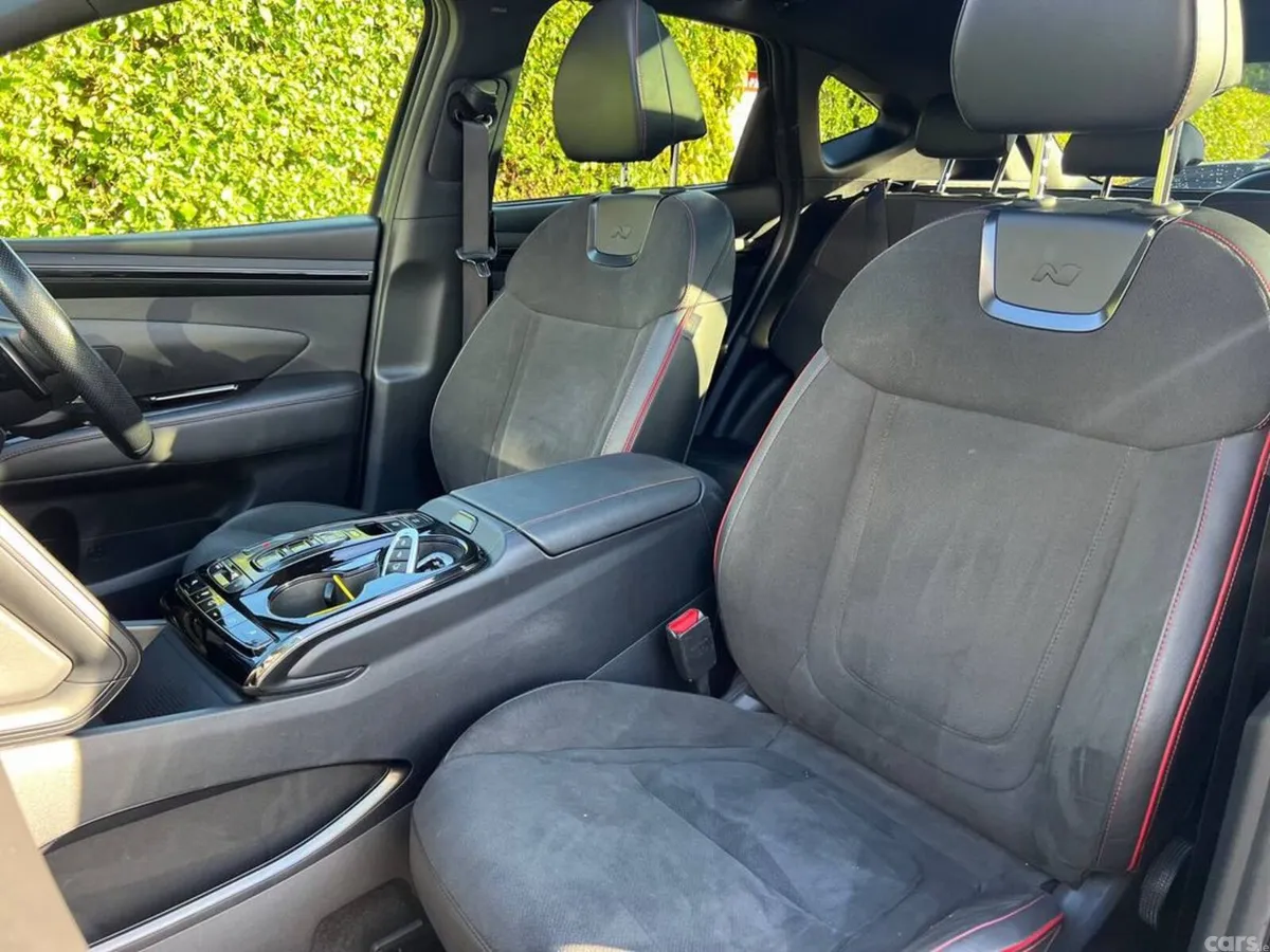 Hyundai Tucson SUV, Petrol Plug-in Hybrid, 2023, Grey