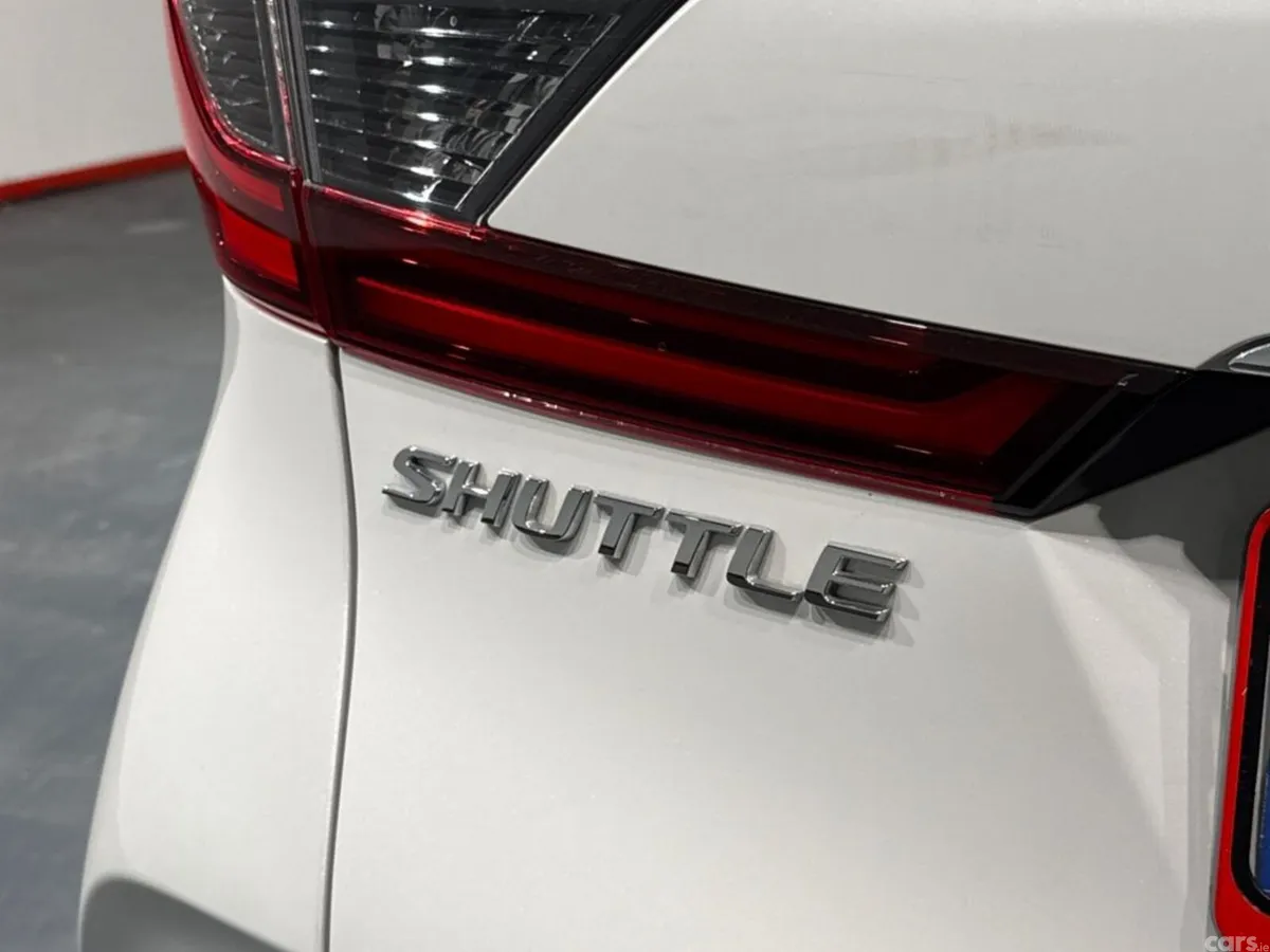 Honda Shuttle Estate, Petrol Hybrid, 2020, White