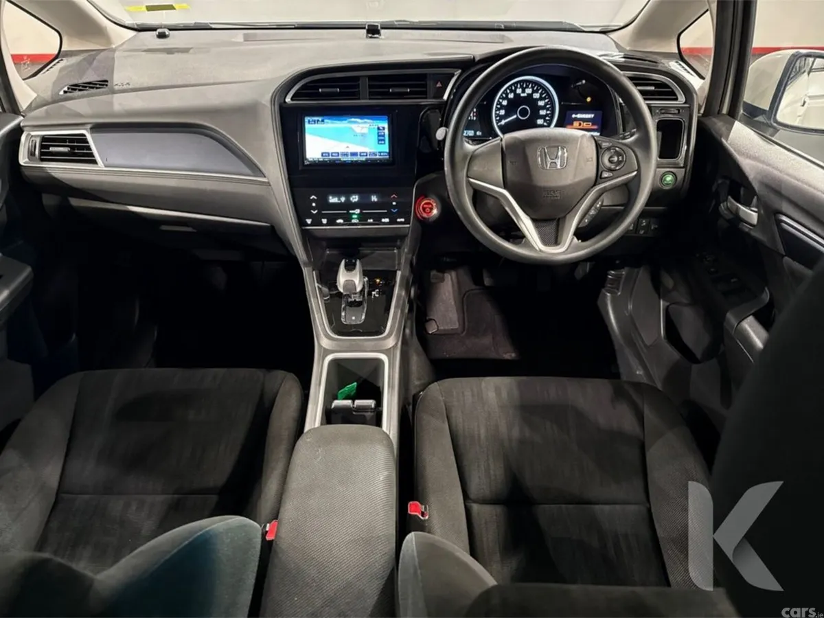 Honda Shuttle Estate, Petrol Hybrid, 2020, White